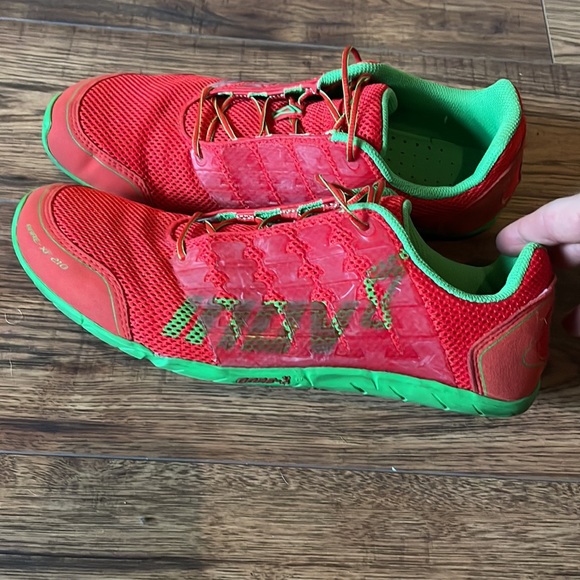 Red and green inov8 hare-xf 210 - Picture 5 of 8